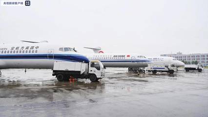 ARJ21正式入編三大航機(jī)隊(duì)，開啟國(guó)產(chǎn)支線客機(jī)國(guó)際主流運(yùn)營(yíng)新篇章
