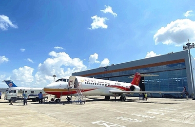 成都航空喜迎第22架ARJ21，國(guó)產(chǎn)飛機(jī)機(jī)隊(duì)再擴(kuò)容，商務(wù)服務(wù)持續(xù)升級(jí)